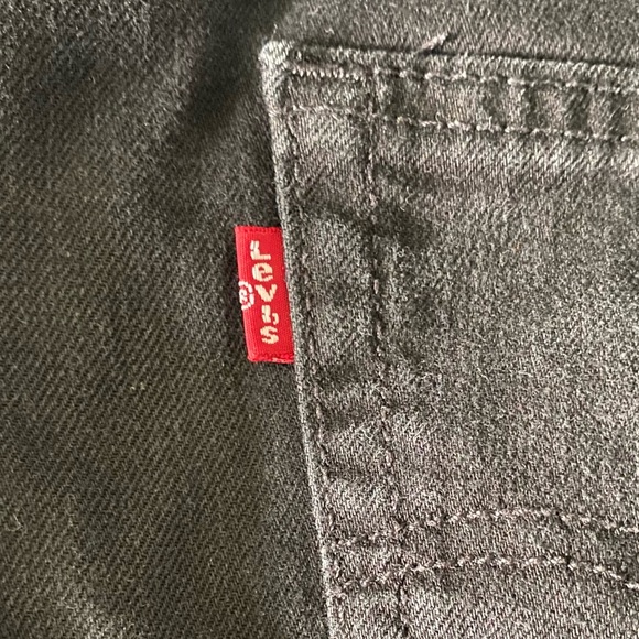 Black Men W33 511 Levi’s shorts - Picture 5 of 7